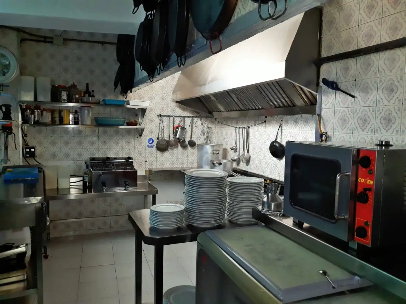 Cocina de Local en venta en Cunit con Terraza