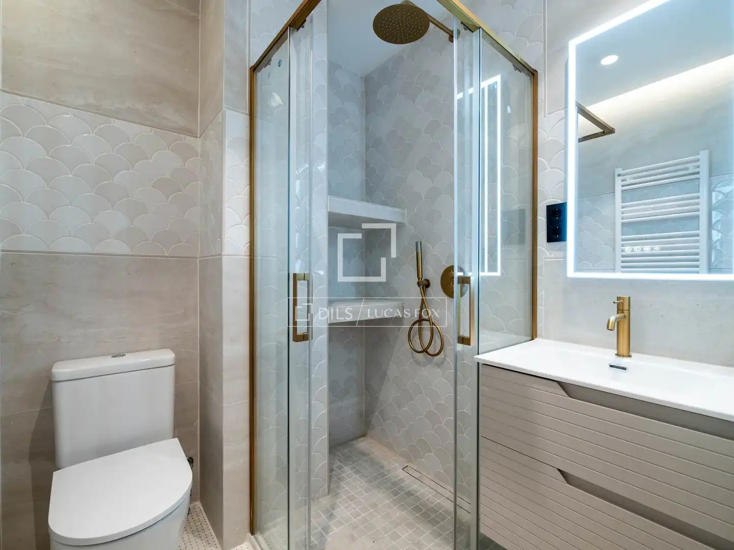 Baño de Piso en venta en Madrid con Aire acondicionado, Calefacción y Parquet