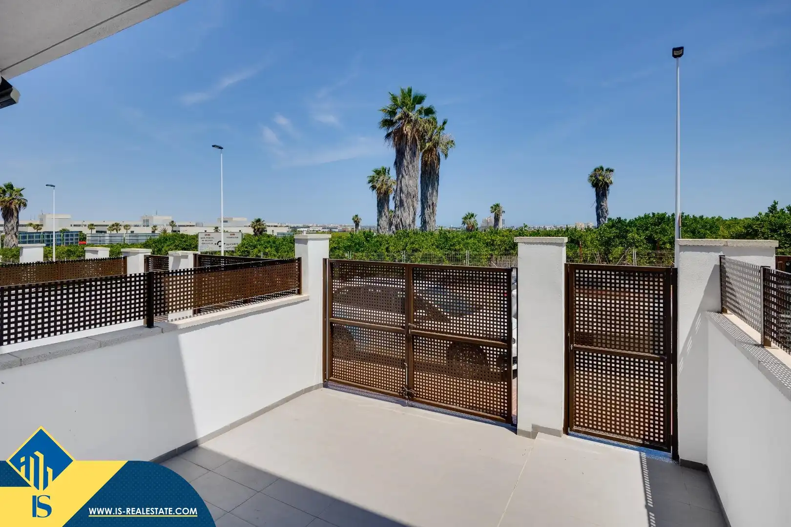 Casa con piscina en venta en Los Balcones - Los Altos, imagen 6