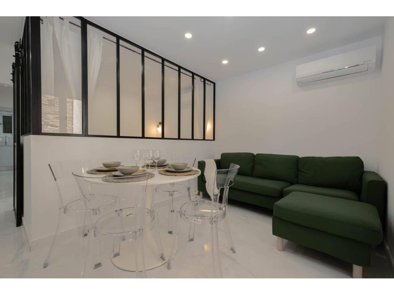 Sala de estar de Piso en venta en  Barcelona Capital con Aire acondicionado, Calefacción y Balcón