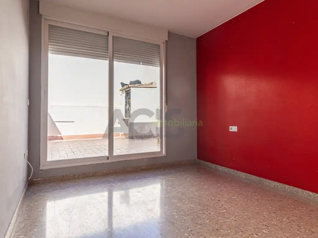 Dormitori de Àtic en venda en L'Alcúdia amb Terrassa, Piscina i Balcó