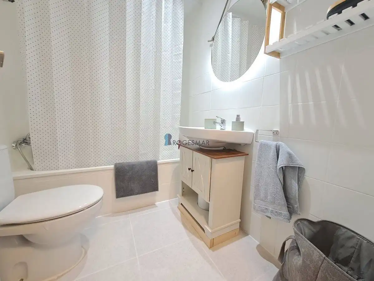 Bany de Apartament en venda en Benicasim / Benicàssim amb Piscina comunitària