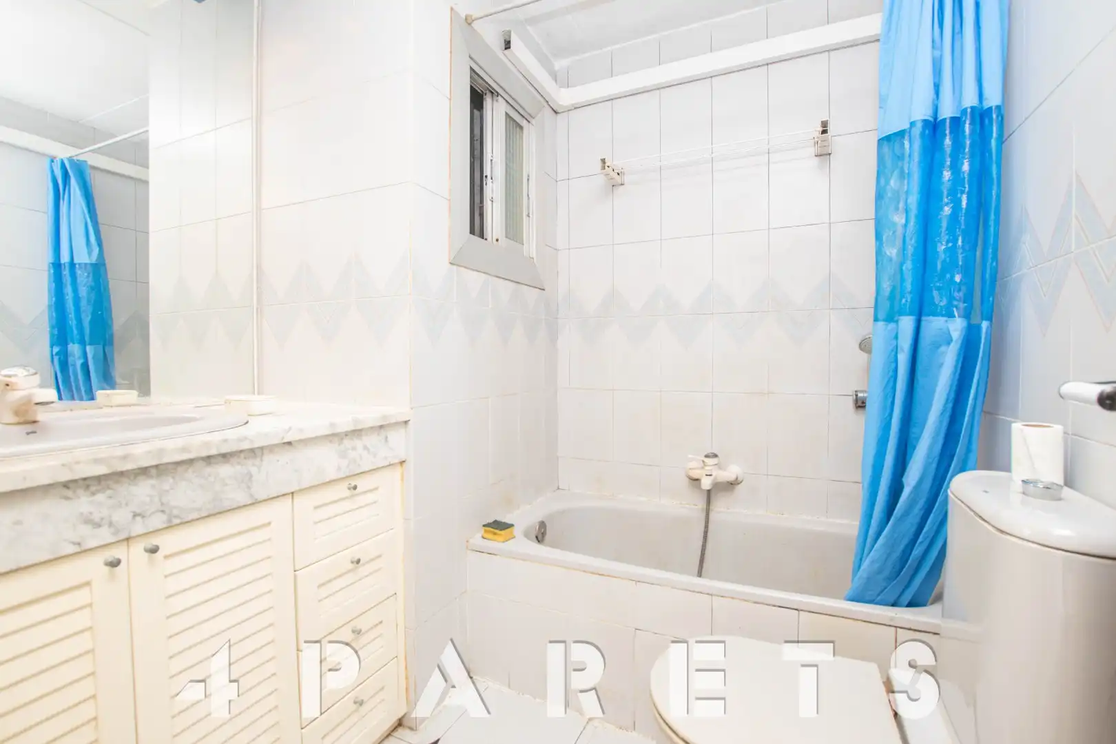 Baño de Ático en venta en Mataró con Aire acondicionado, Trastero y Horno