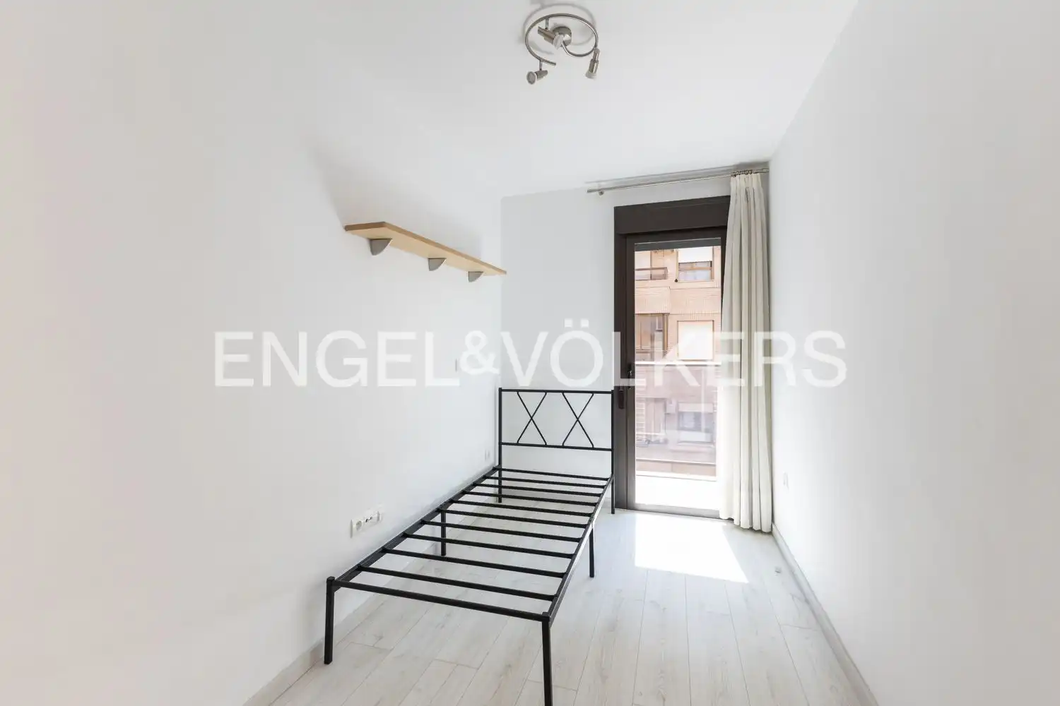 Habitación de Piso en venta en Valencia con Aire acondicionado, Calefacción y Amueblado