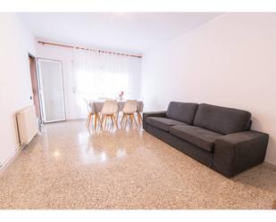 Living room of Flat to rent in Girona Capital  with Heating, Furnished and Balcony