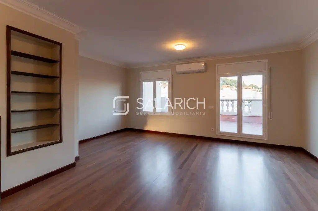 Piso de alquiler en BALMES, El Putget i el Farró