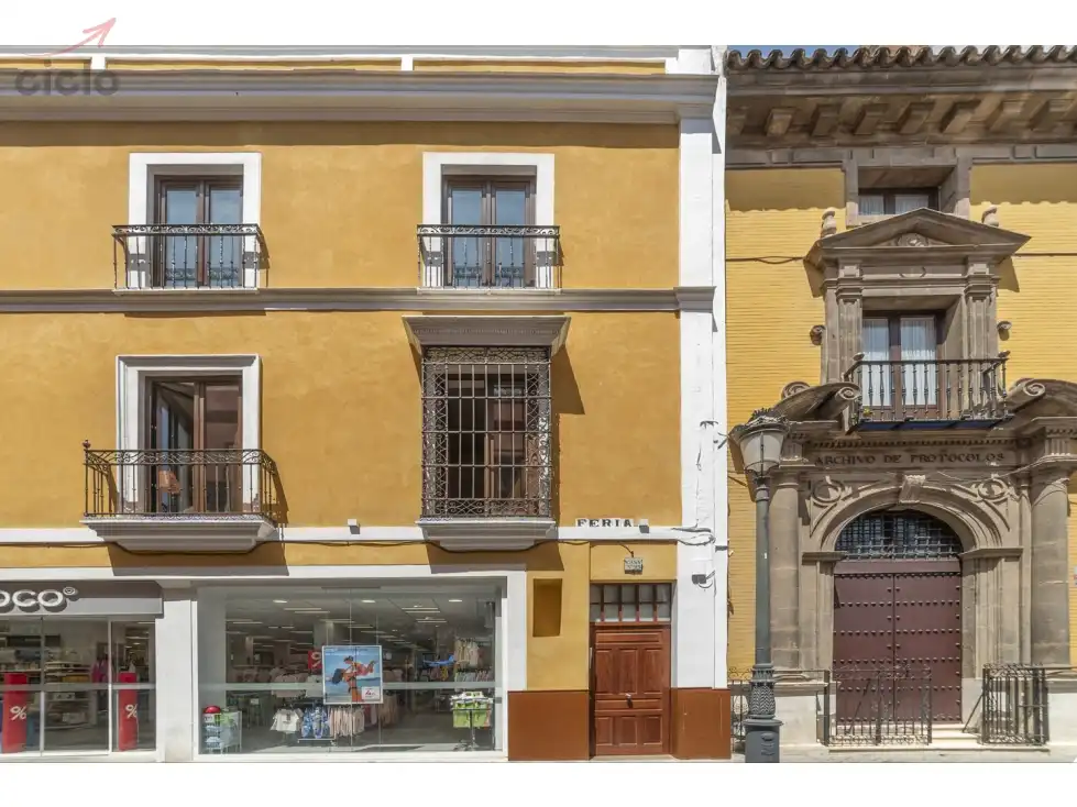 Exterior view of Flat for sale in Sevilla  with Terrace, Swimming Pool and Furnished