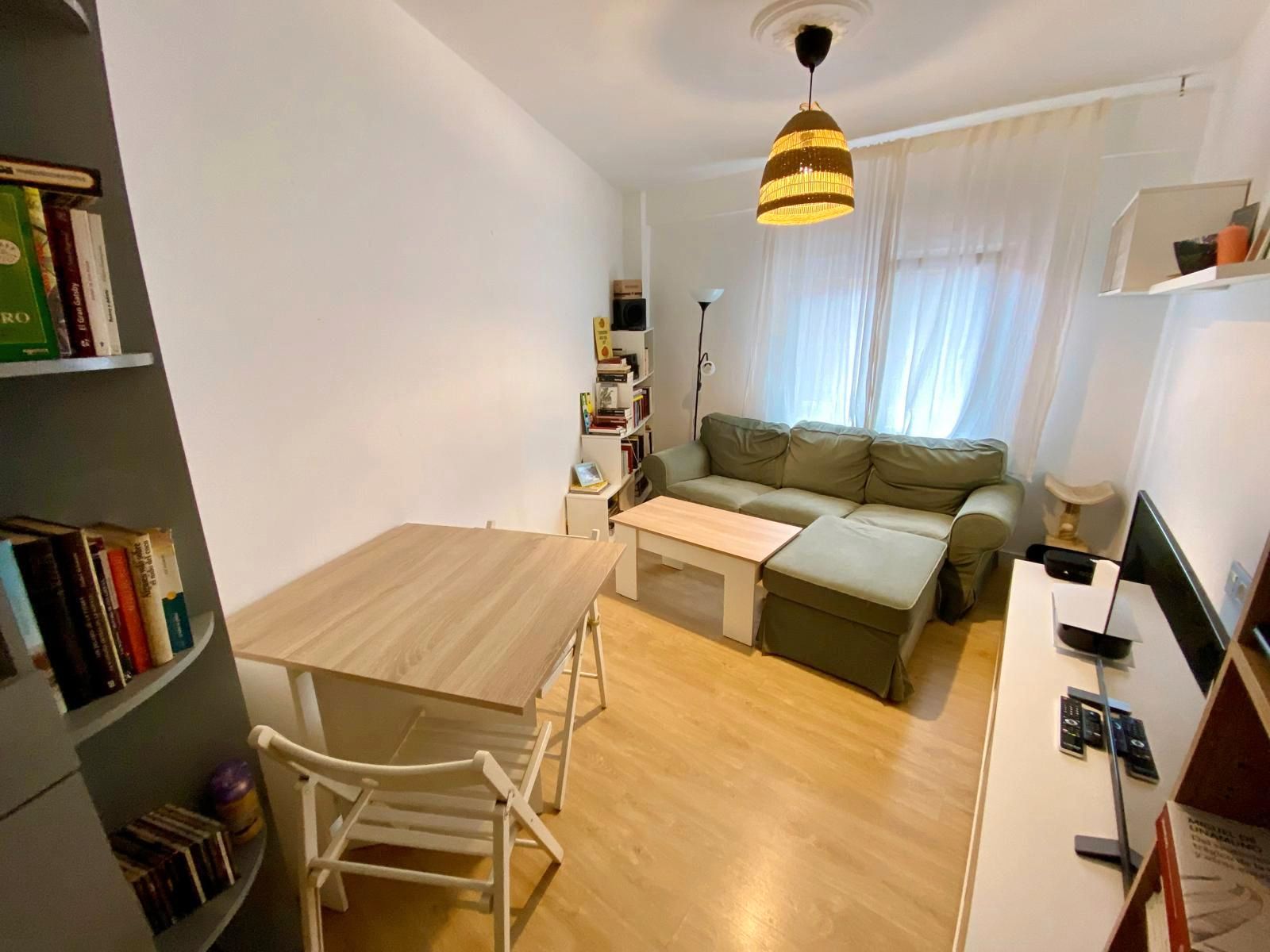 Sala d'estar de Pis en venda en Gijón  amb Parquet