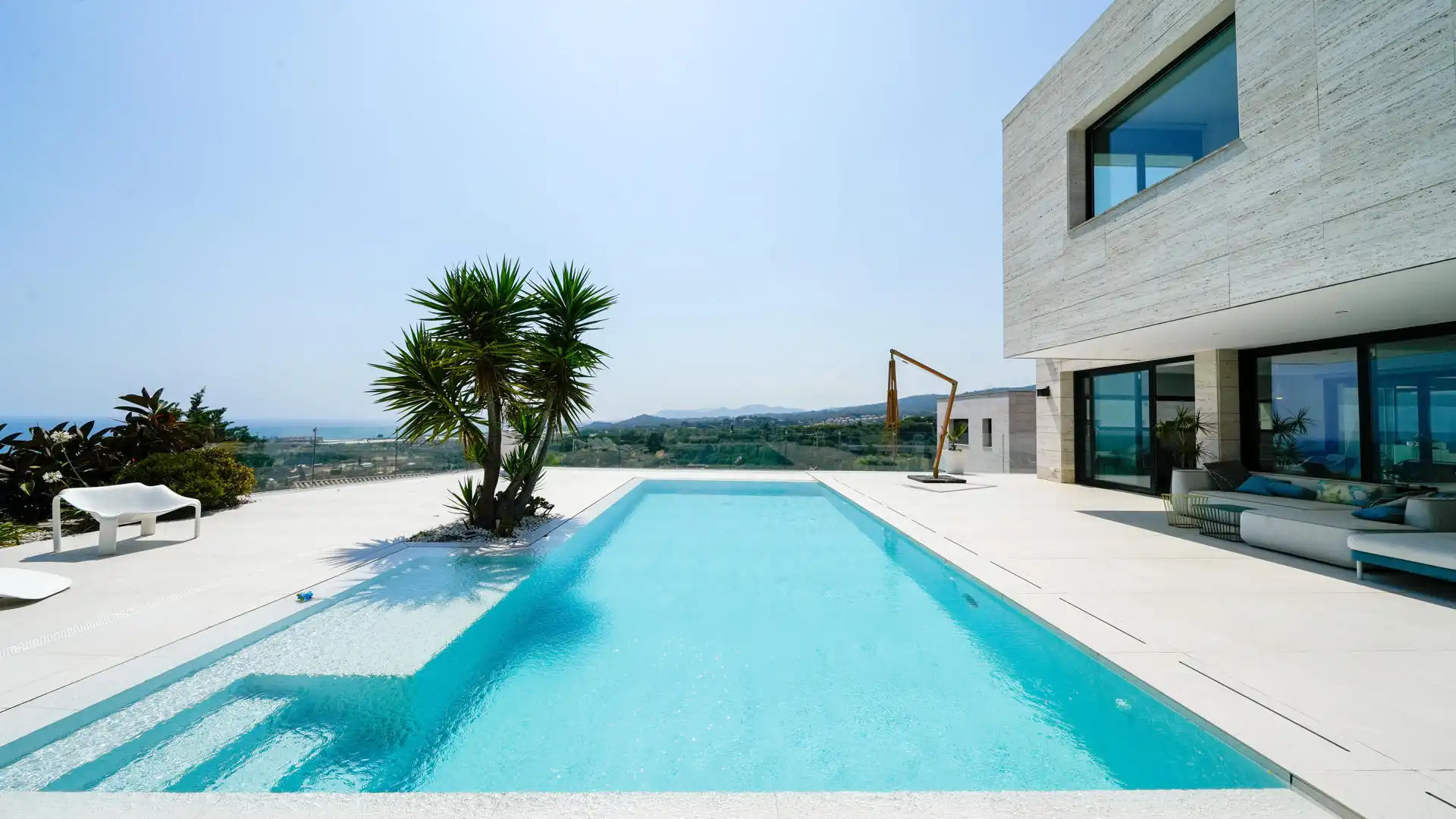 House with pool for sale in El Balis - Can Calella