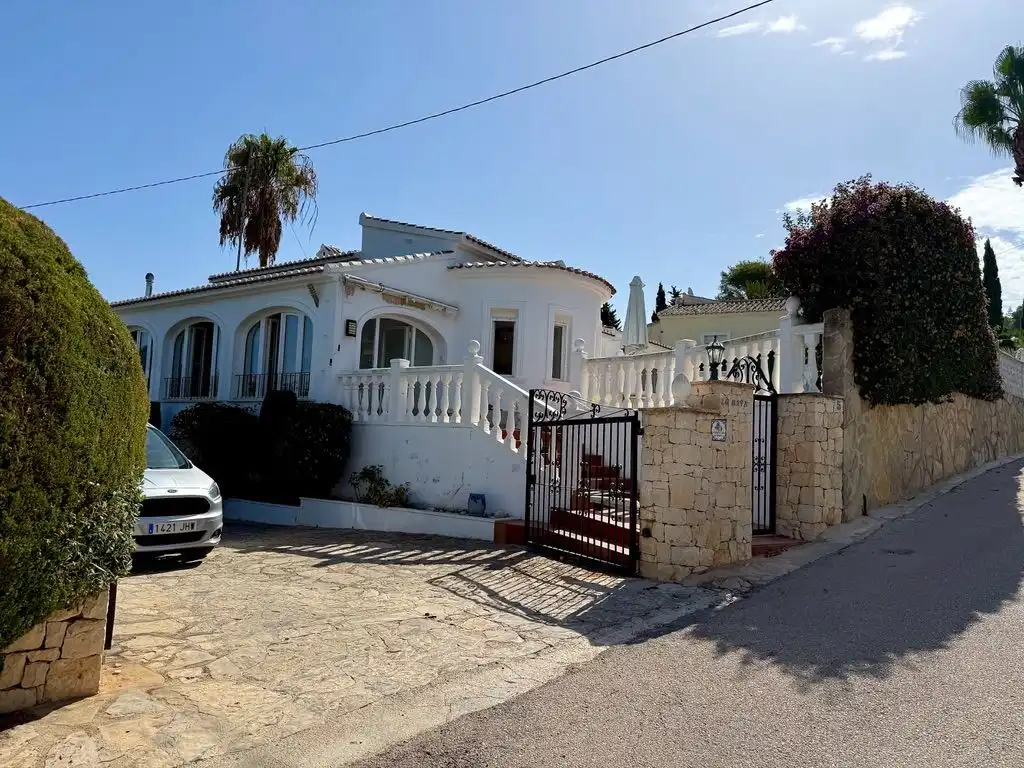 Vista exterior de Casa o chalet en venta en Jávea / Xàbia con Aire acondicionado, Calefacción y Jardín privado