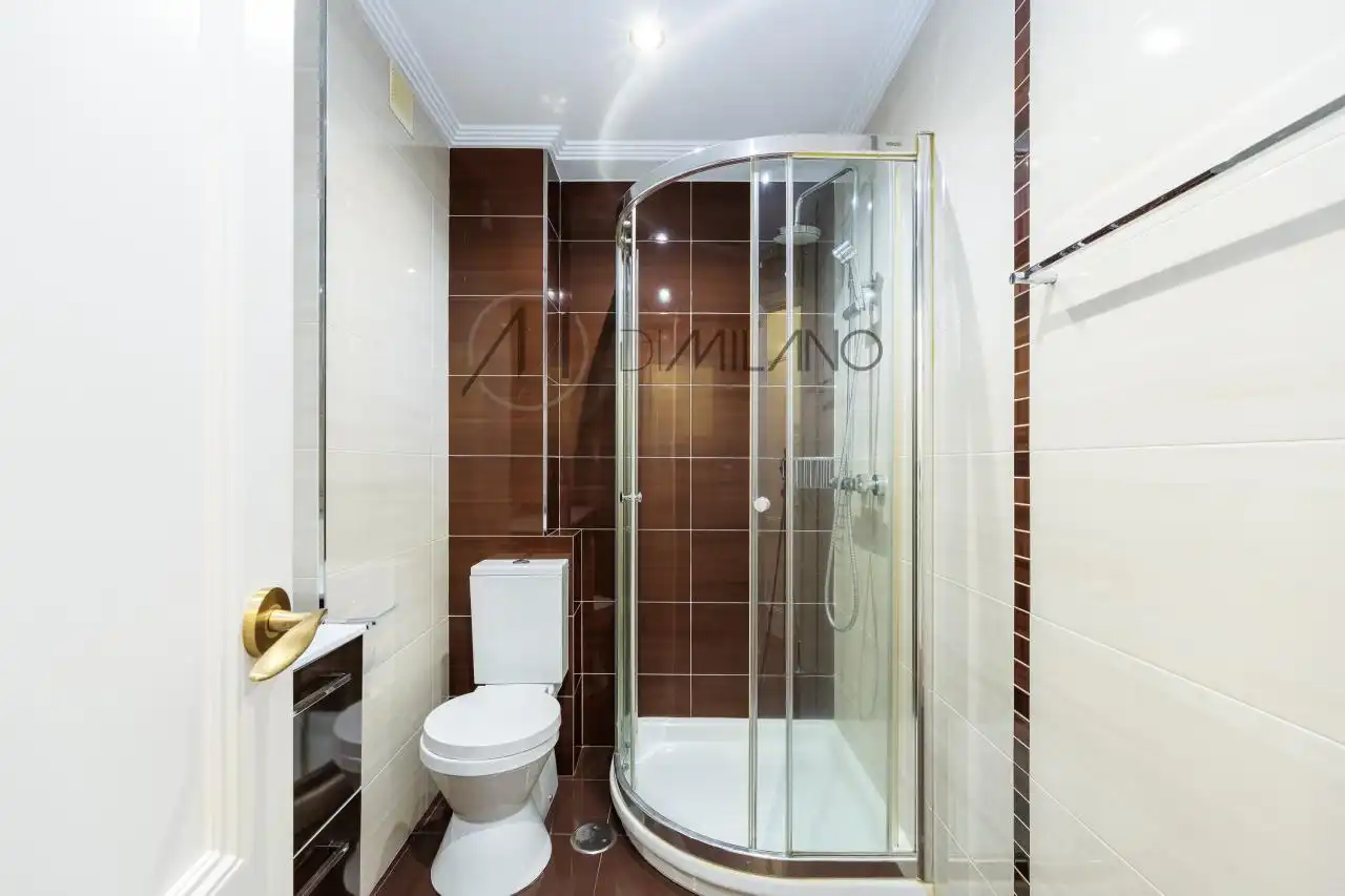 Bathroom of Flat for rent in Vigo   with Heating, Parquet flooring and Terrace