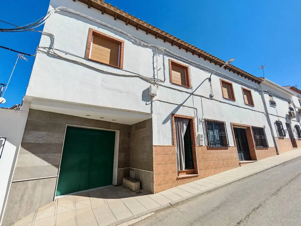 Vista exterior de Casa o xalet en venda en Villanueva Mesía amb Terrassa