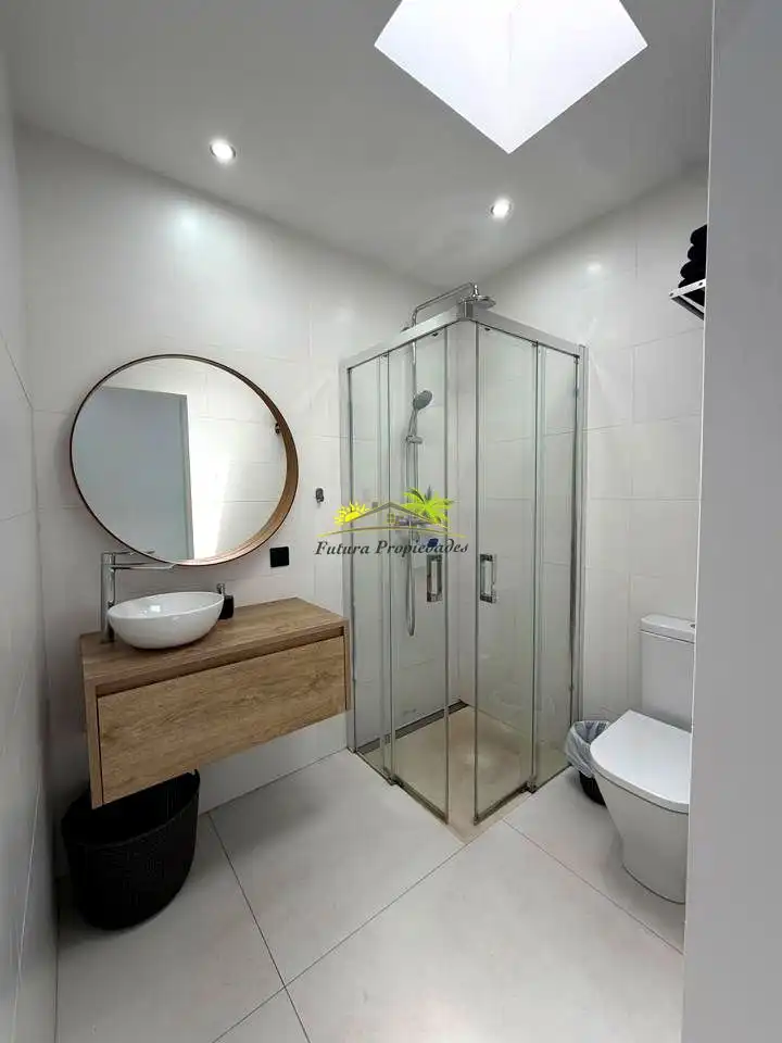 Baño de Piso en venta en Haría con Amueblado