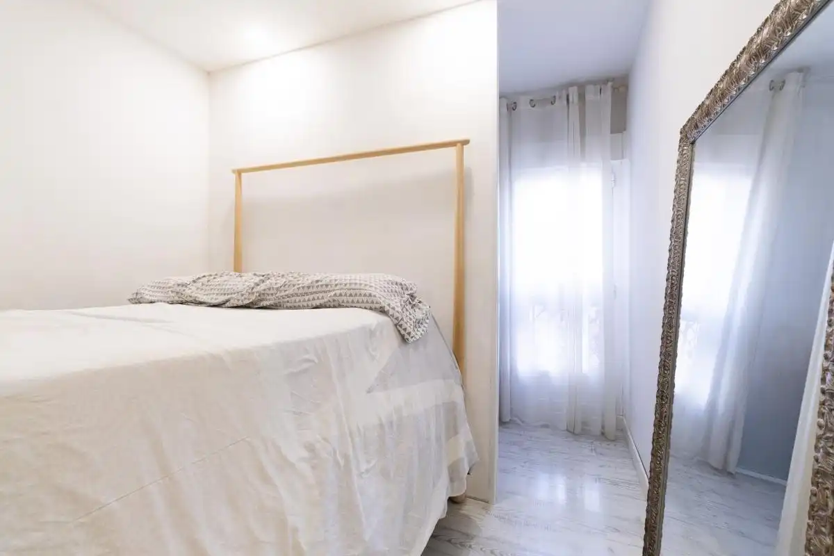Flat for sale in Plaza Juan Gómez de Mora, Reyes Católicos
