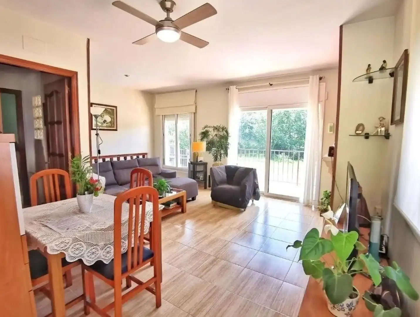 Sala de estar de Casa o chalet en venta en Lloret de Mar con Calefacción, Terraza y Piscina