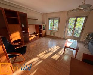 Living room of Flat to rent in Salamanca Capital  with Balcony