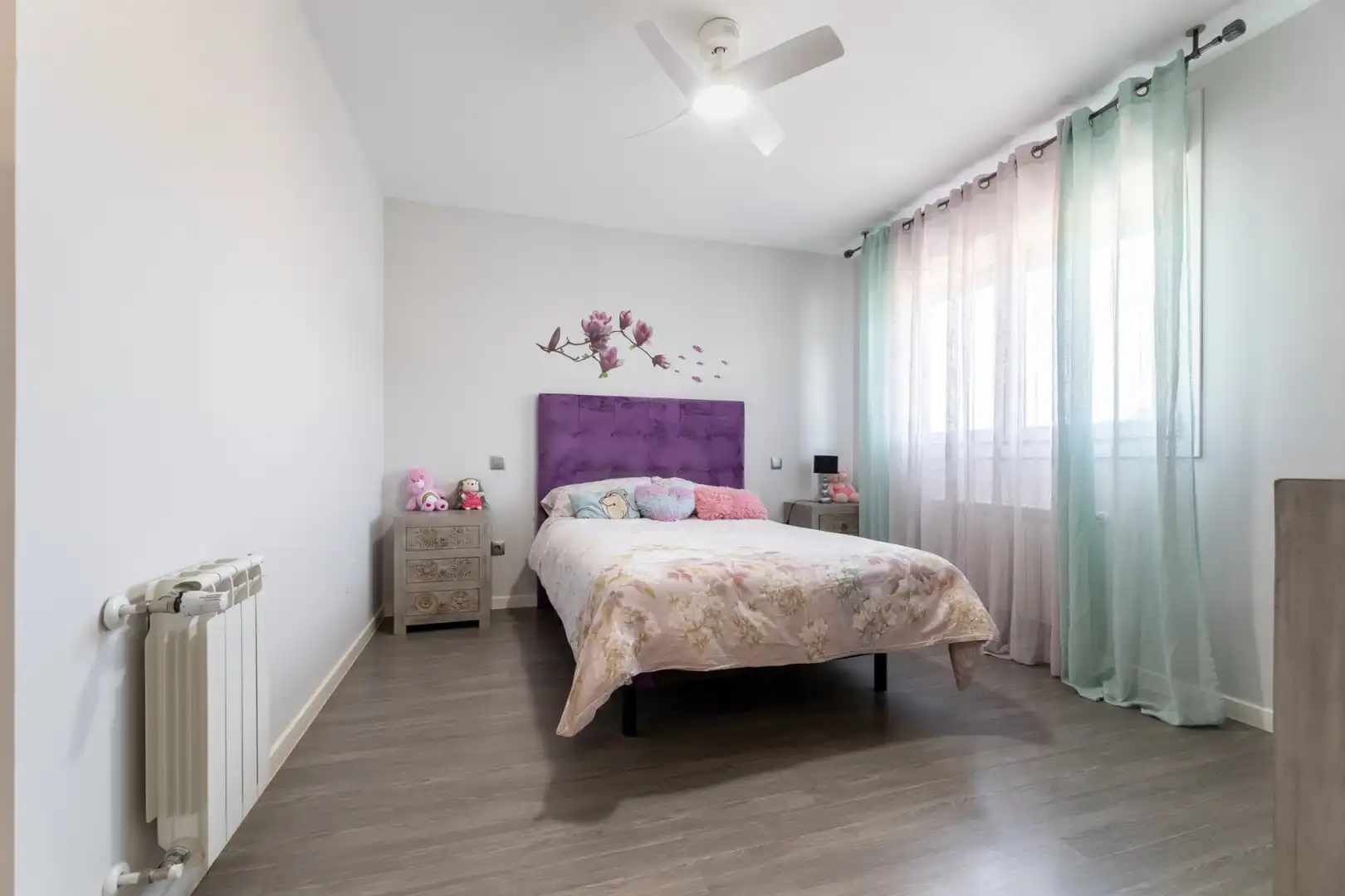 Habitación de Casa adosada en venta en Navalcarnero con Calefacción, Jardín privado y Piscina