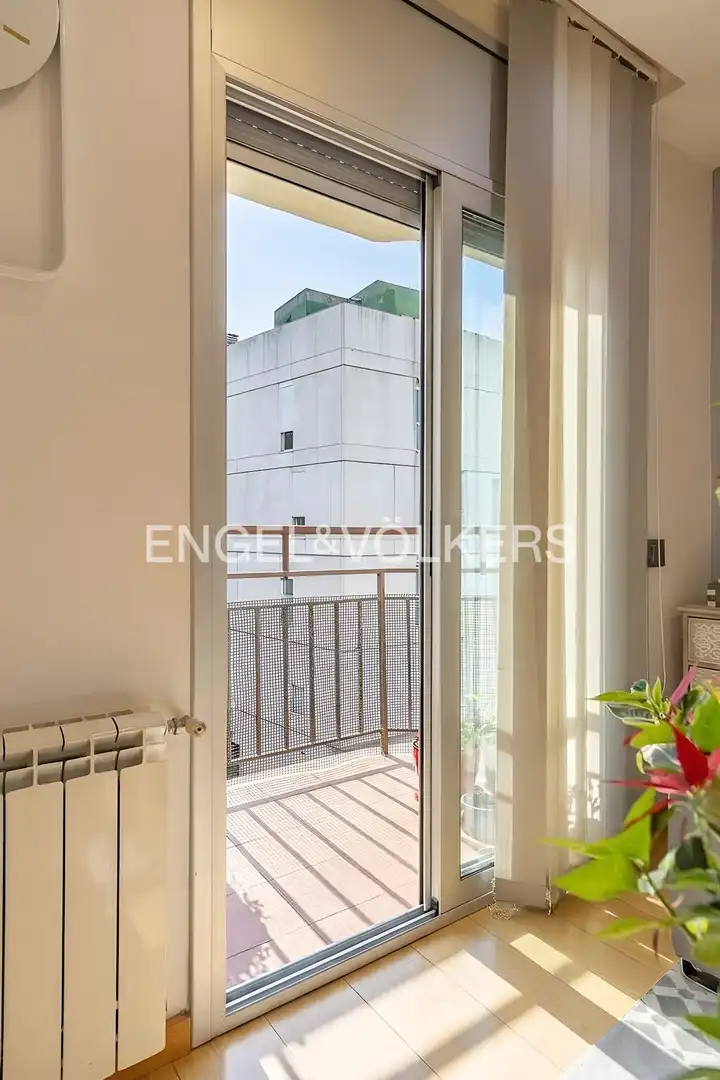 Terrasse von Wohnung zum Verkauf in Barcelona mit Klimaanlage, Heizung und Abstellraum