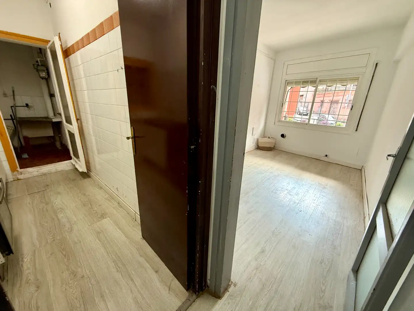 Wohnung zum Verkauf in Barcelona mit Parkett und Alarm