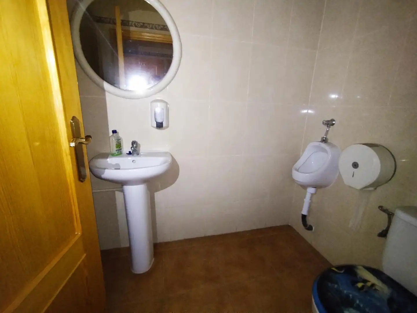Bathroom of Commercial properties for sale in Massamagrell