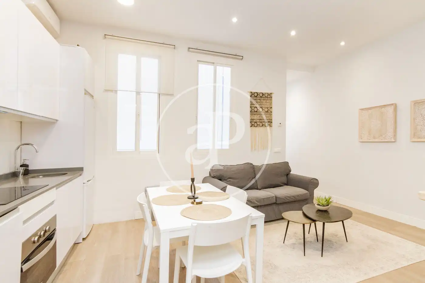 Flat for rent in Calle de San Andrés, Universidad - Malasaña