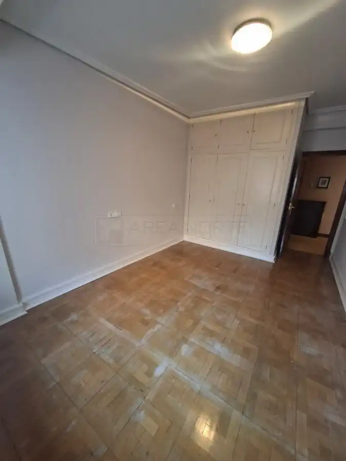 Pis en venda en Vitoria - Gasteiz amb Calefacció, Parquet i Terrassa