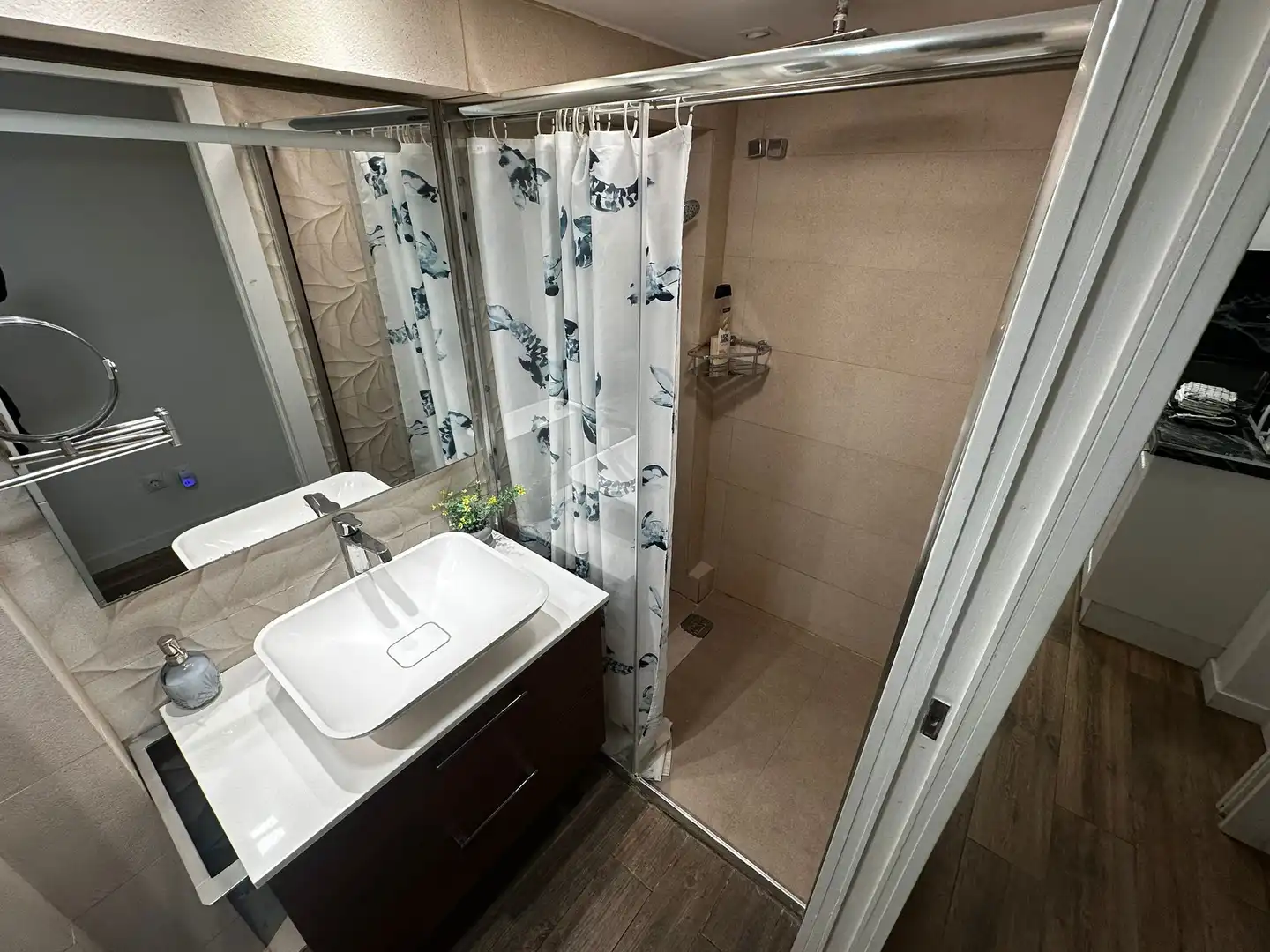 Baño de Planta baja en venta en Barcelona con Calefacción y Terraza