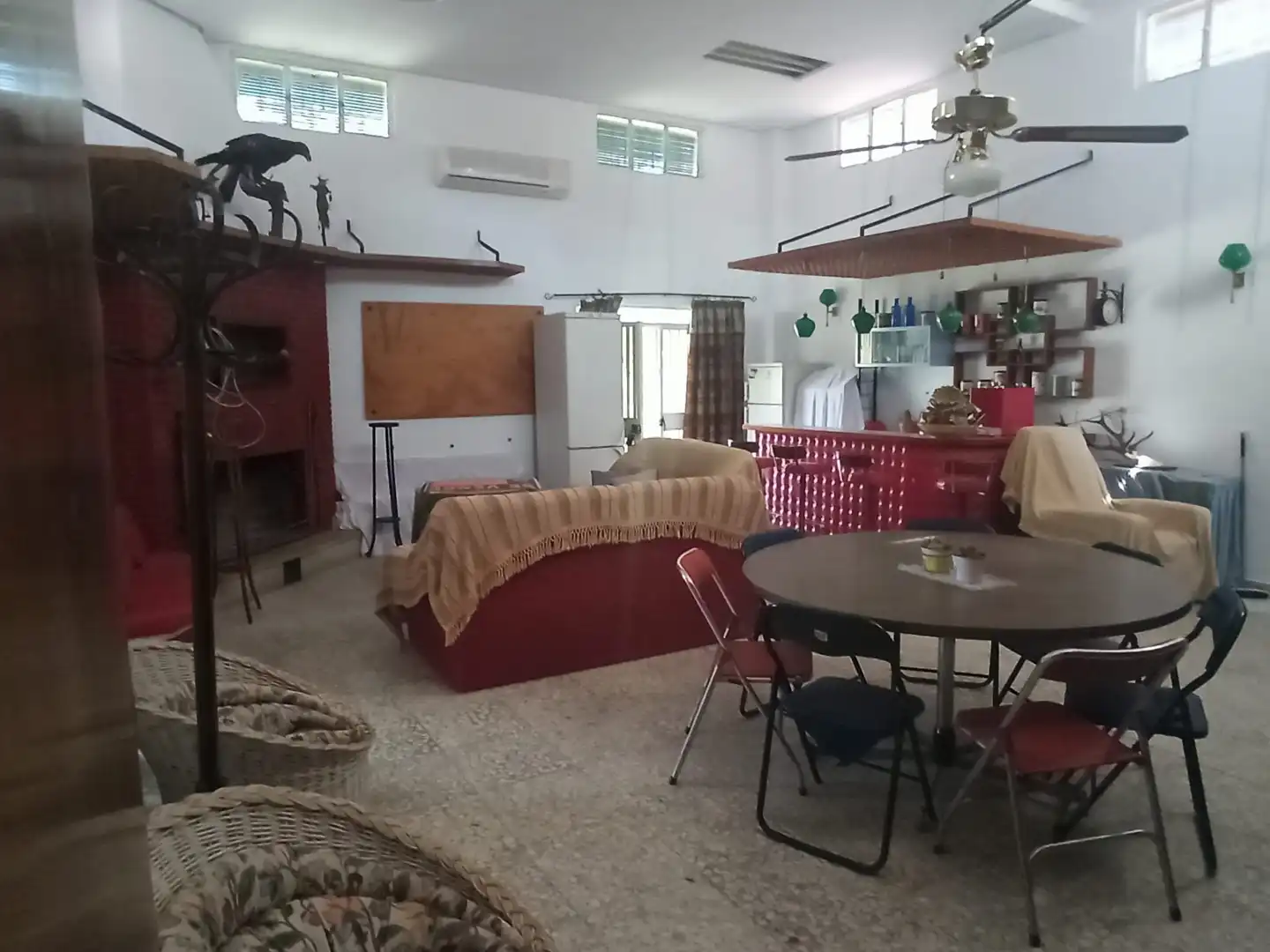 Sala d'estar de Casa o xalet en venda en Jaén amb Jardí privat, Terrassa i Traster