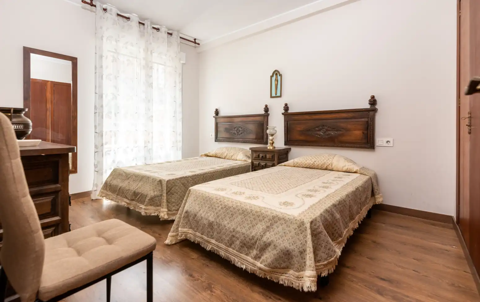 Bedroom of Flat for rent in Oviedo   with Heating, Parquet flooring and Terrace