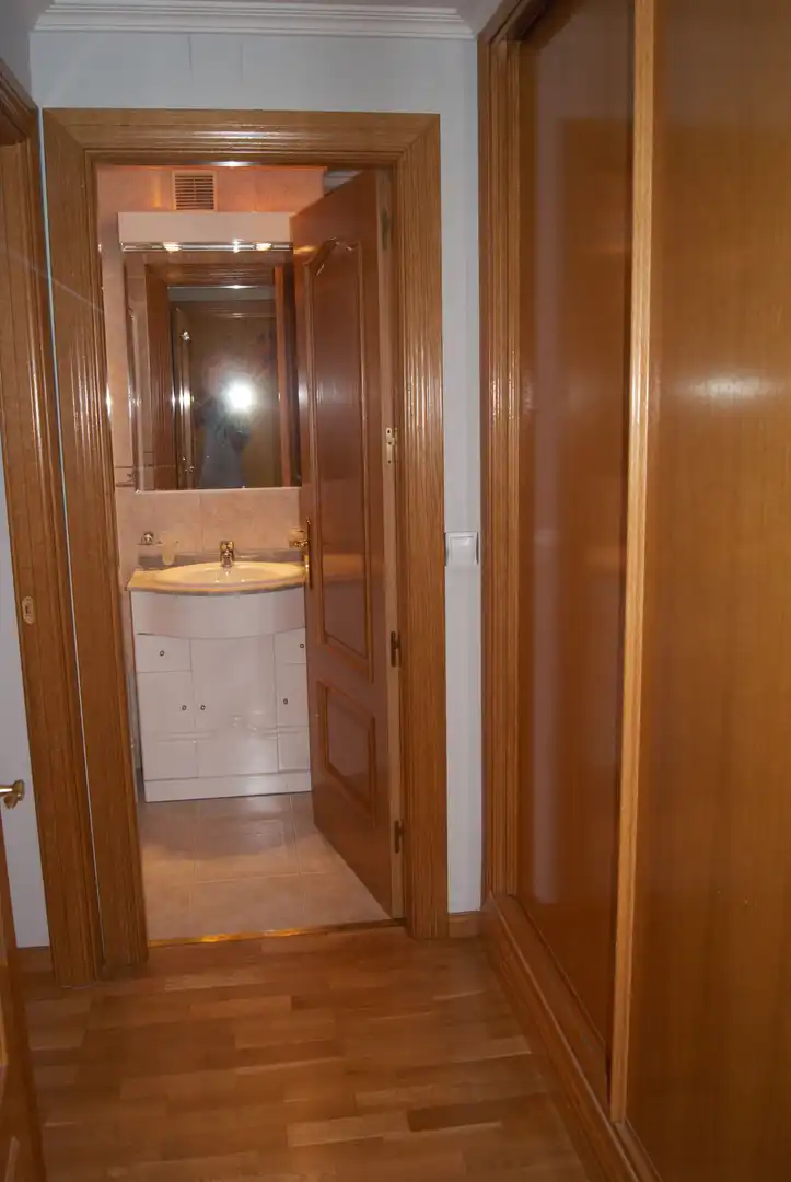 Baño de Piso de alquiler en Ávila con Calefacción y Amueblado