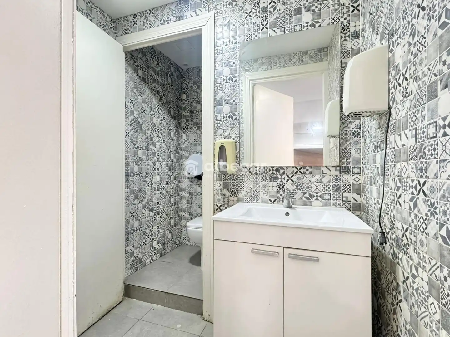 Badezimmer von Geschaftsraum zum Verkauf in Valencia