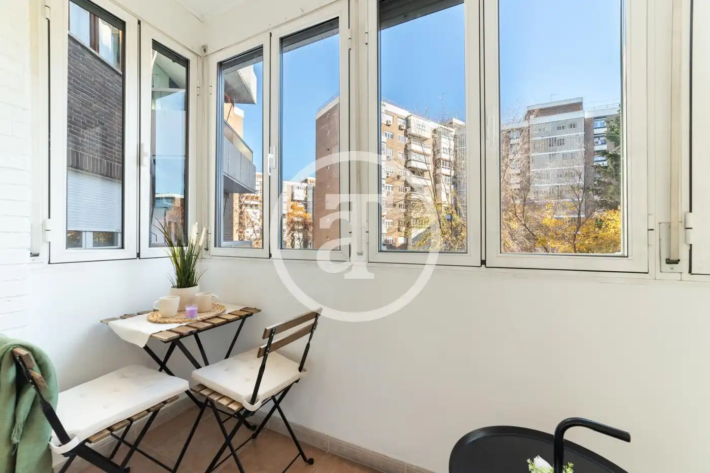 Terrasse von Wohnung zur Miete in Madrid mit Klimaanlage, Möbliert und Ofen