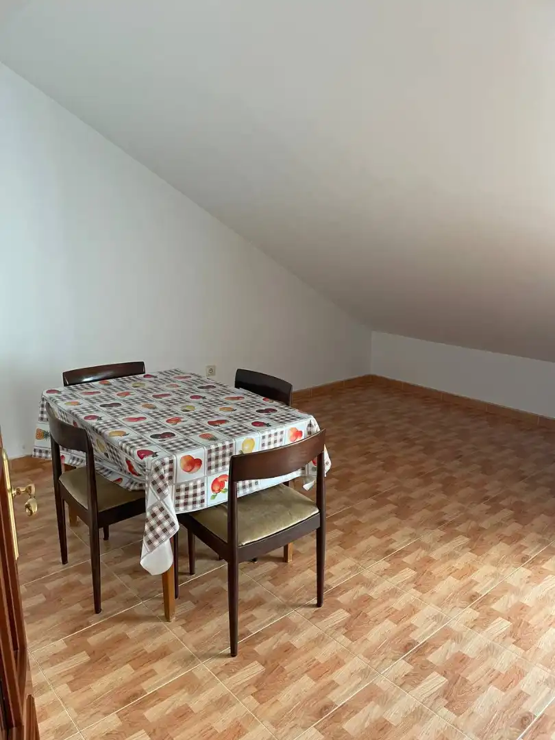 Comedor de Casa o chalet en venta en Culleredo con Calefacción, Jardín privado y Amueblado