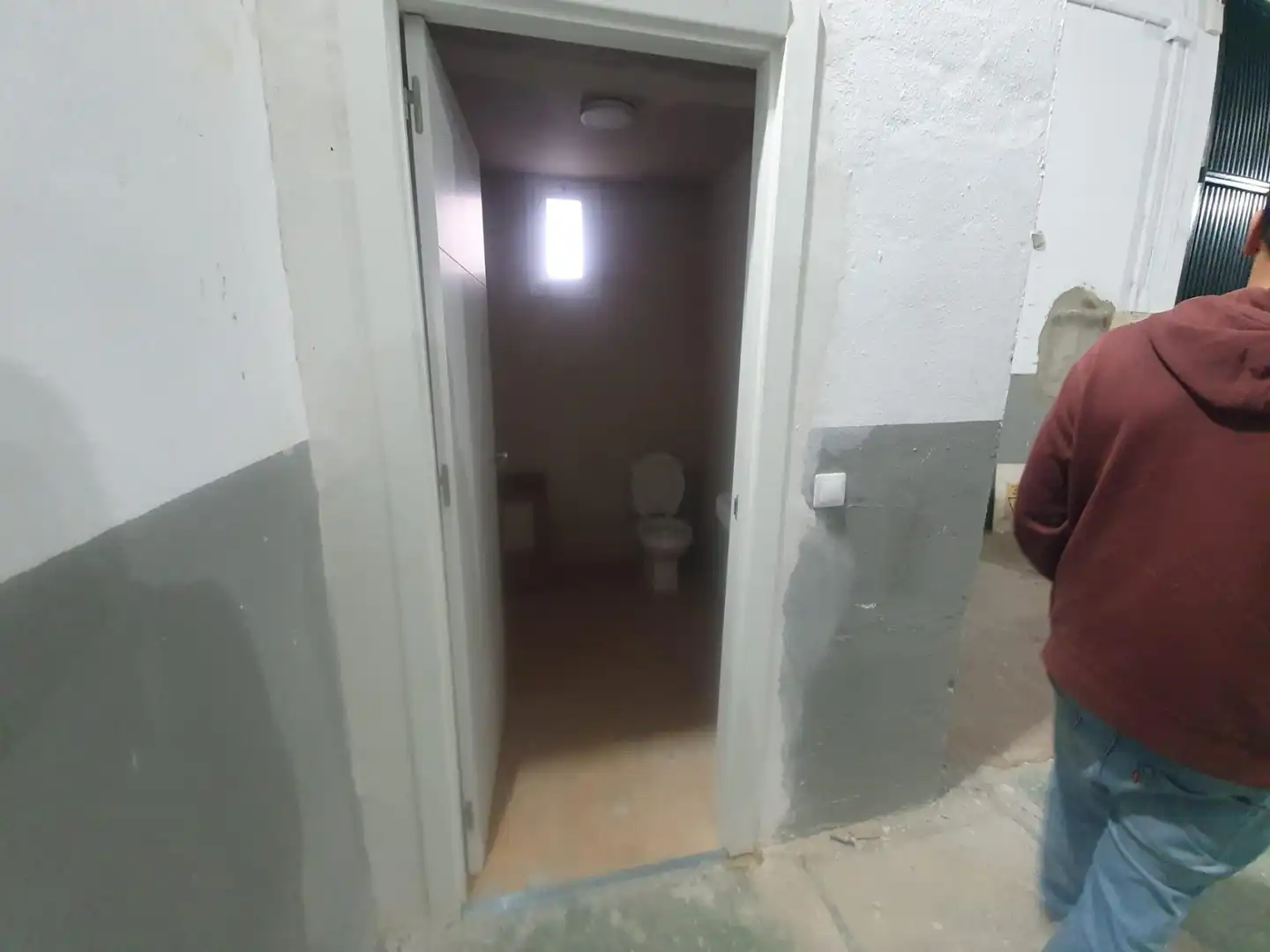 Fabrikhallen zur Miete in Sevilla