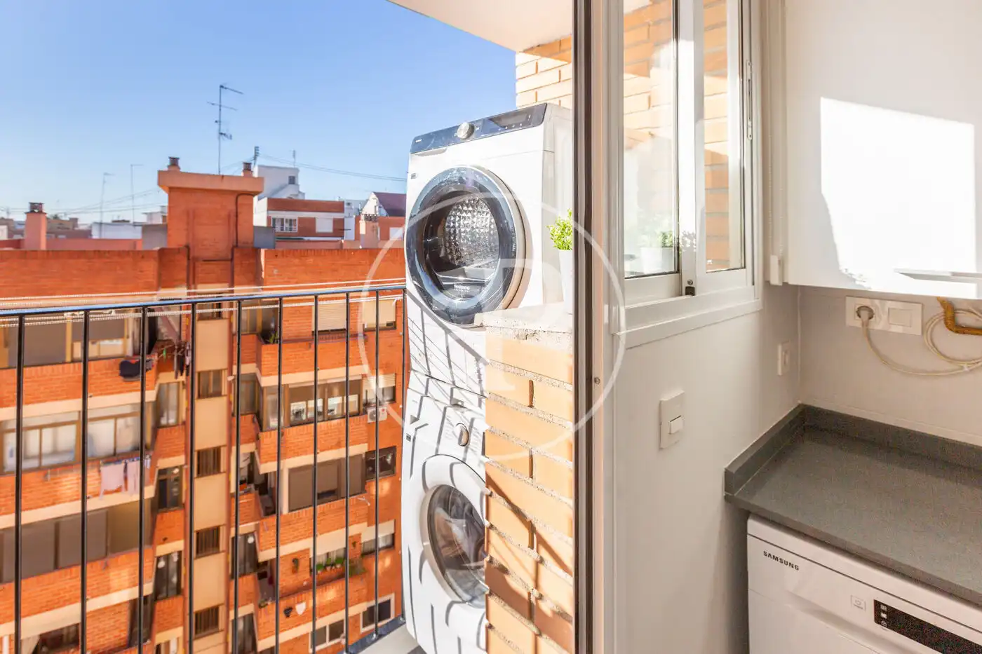 Vista exterior de Ático en venta en Valencia con Aire acondicionado, Calefacción y Terraza