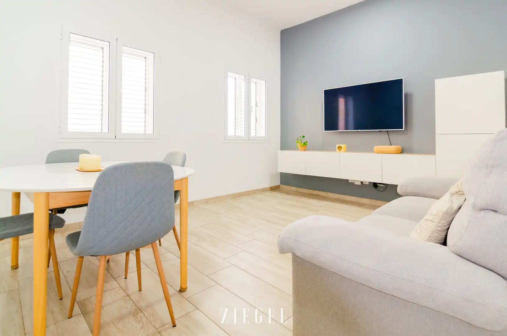 Living room of Flat for sale in Las Palmas de Gran Canaria  with Terrace, Storage room and Furnished