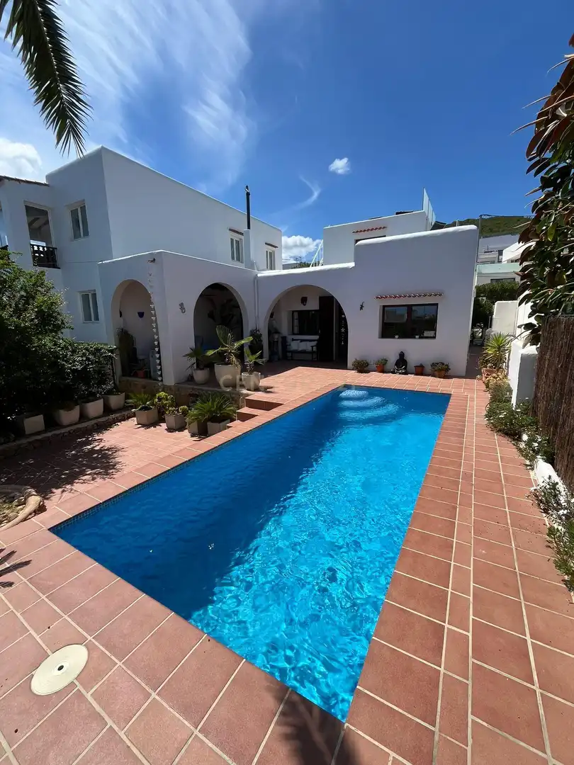 Piscina de Casa o chalet en venta en Santa Eulària des Riu