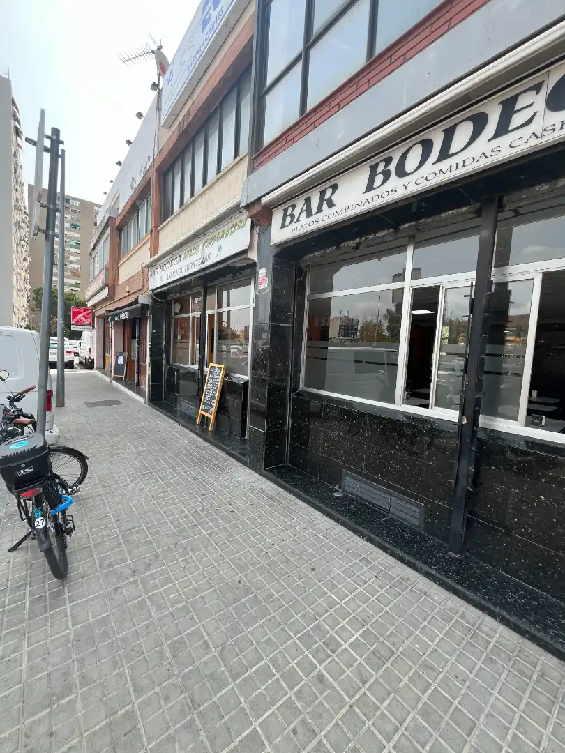 Business premises for transfer in Carrer del Prat, imagen 11