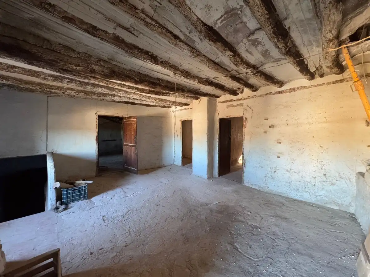 Casa adosada en venda en Castelserás amb Balcó