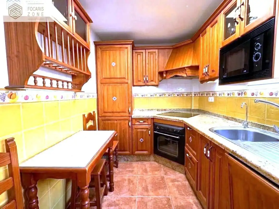 Cuina de Casa adosada en venda en Málaga amb Aire condicionat, Calefacció i Terrassa