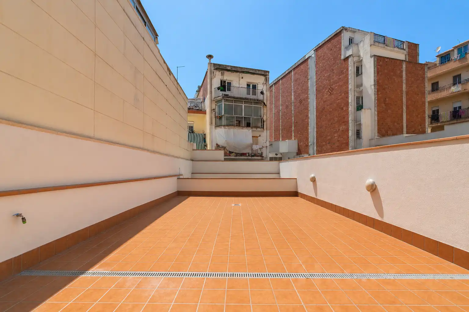 Terrace of Duplexes for sale in Barcelona  with Air Conditioner, Heating and Private garden