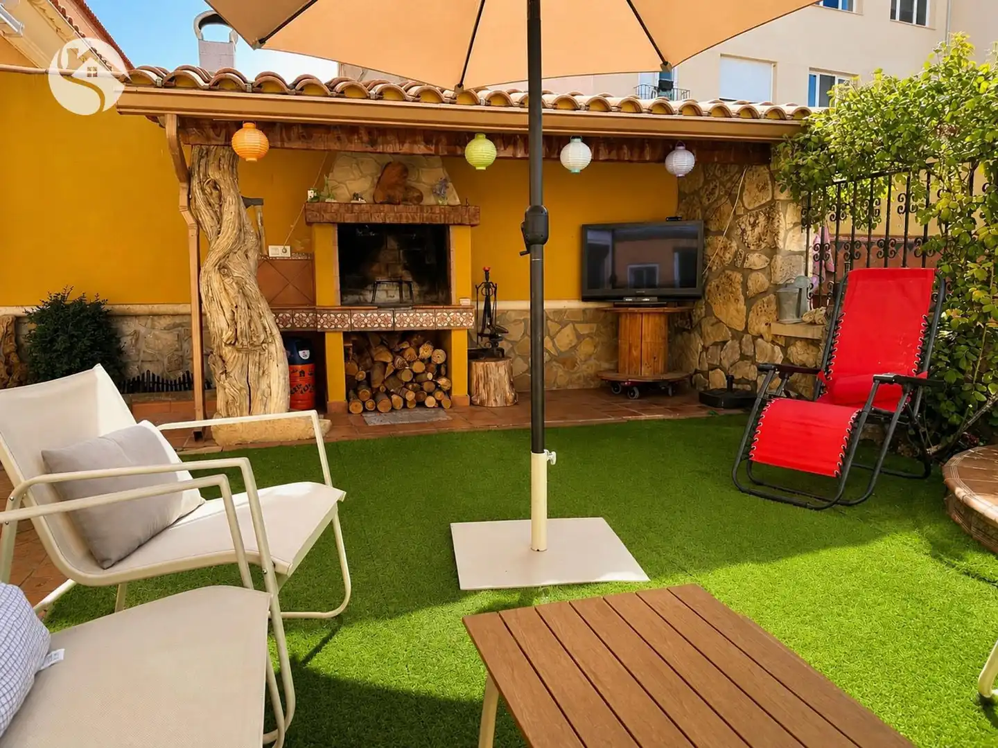 Terrassa de Casa adosada en venda en Arcas del Villar amb Calefacció, Jardí privat i Traster