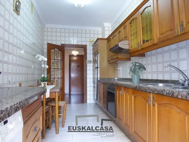 Cocina de Piso en venta en Bilbao  con Terraza