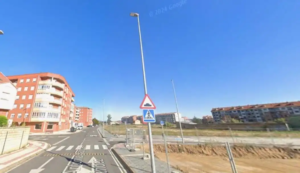 Terreni e lotti in vendita a Trobajo del Camino, imagen 9