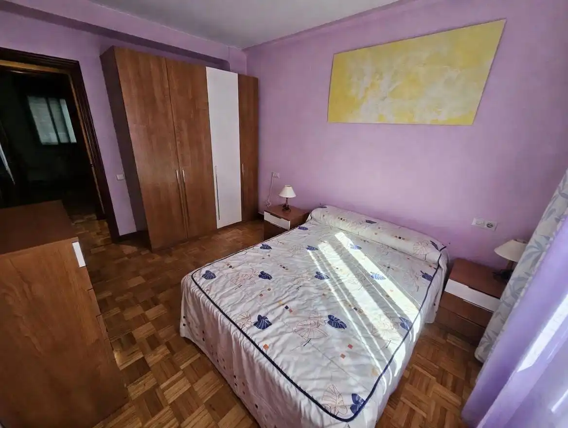 Habitación de Piso en venta en Burlada / Burlata con Calefacción, Parquet y Balcón