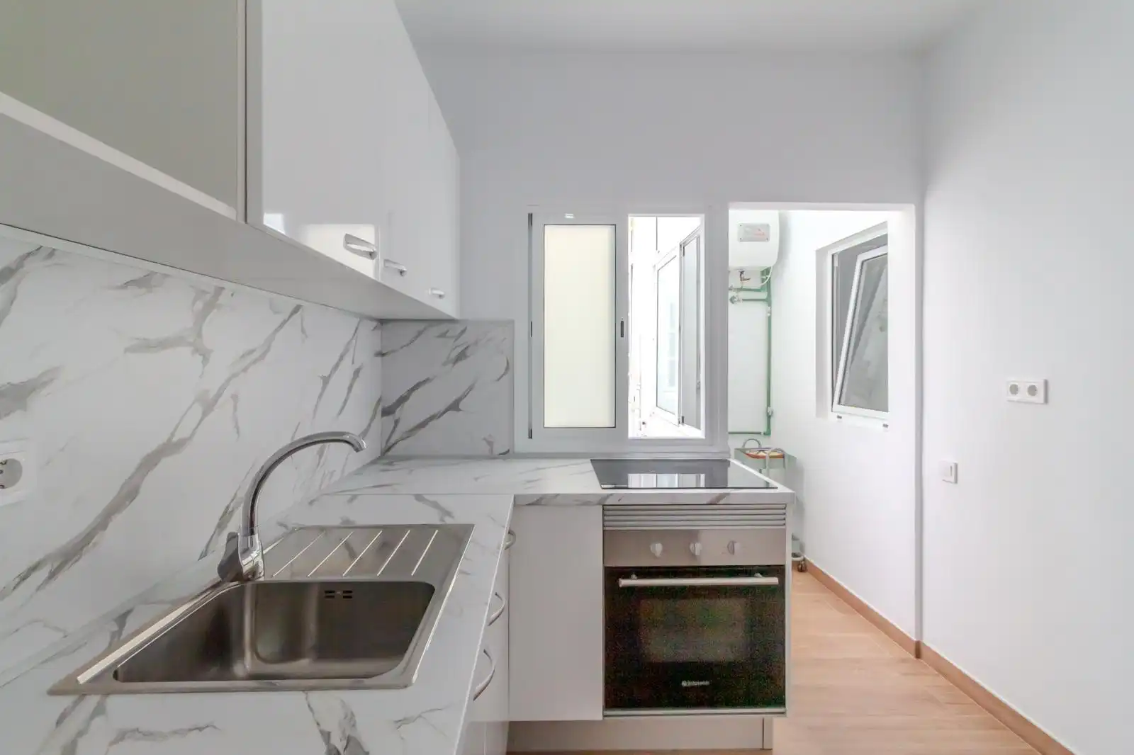 Cocina de Piso en venta en Las Palmas de Gran Canaria con Balcón