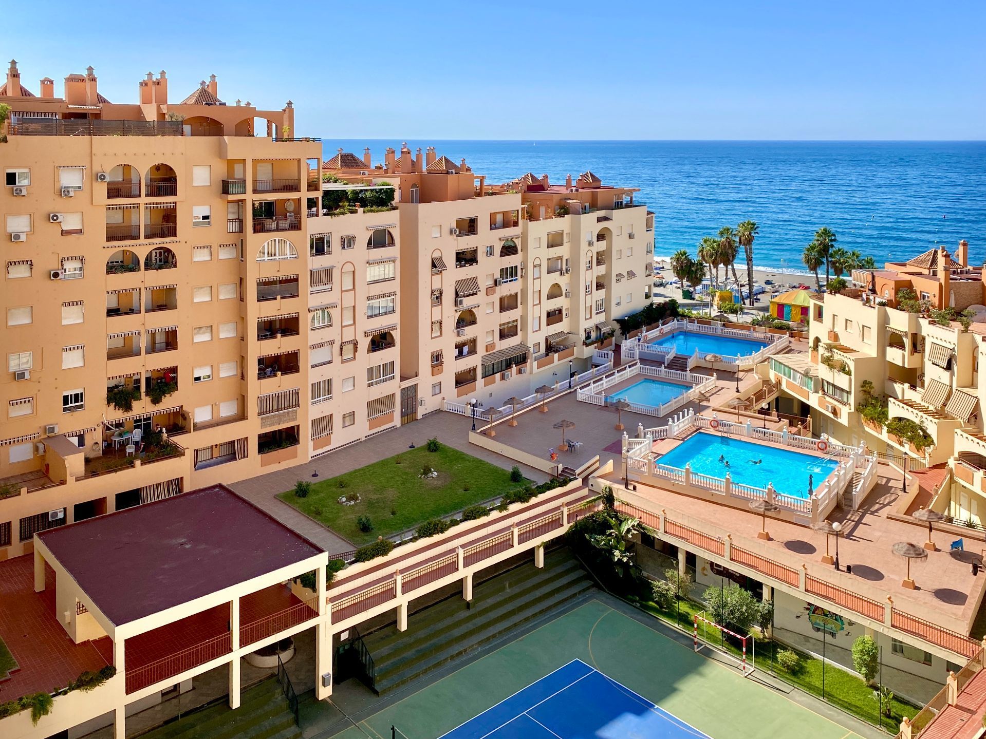 Swimming pool of Apartment for sale in Almuñécar  with Terrace, Furnished and Community pool