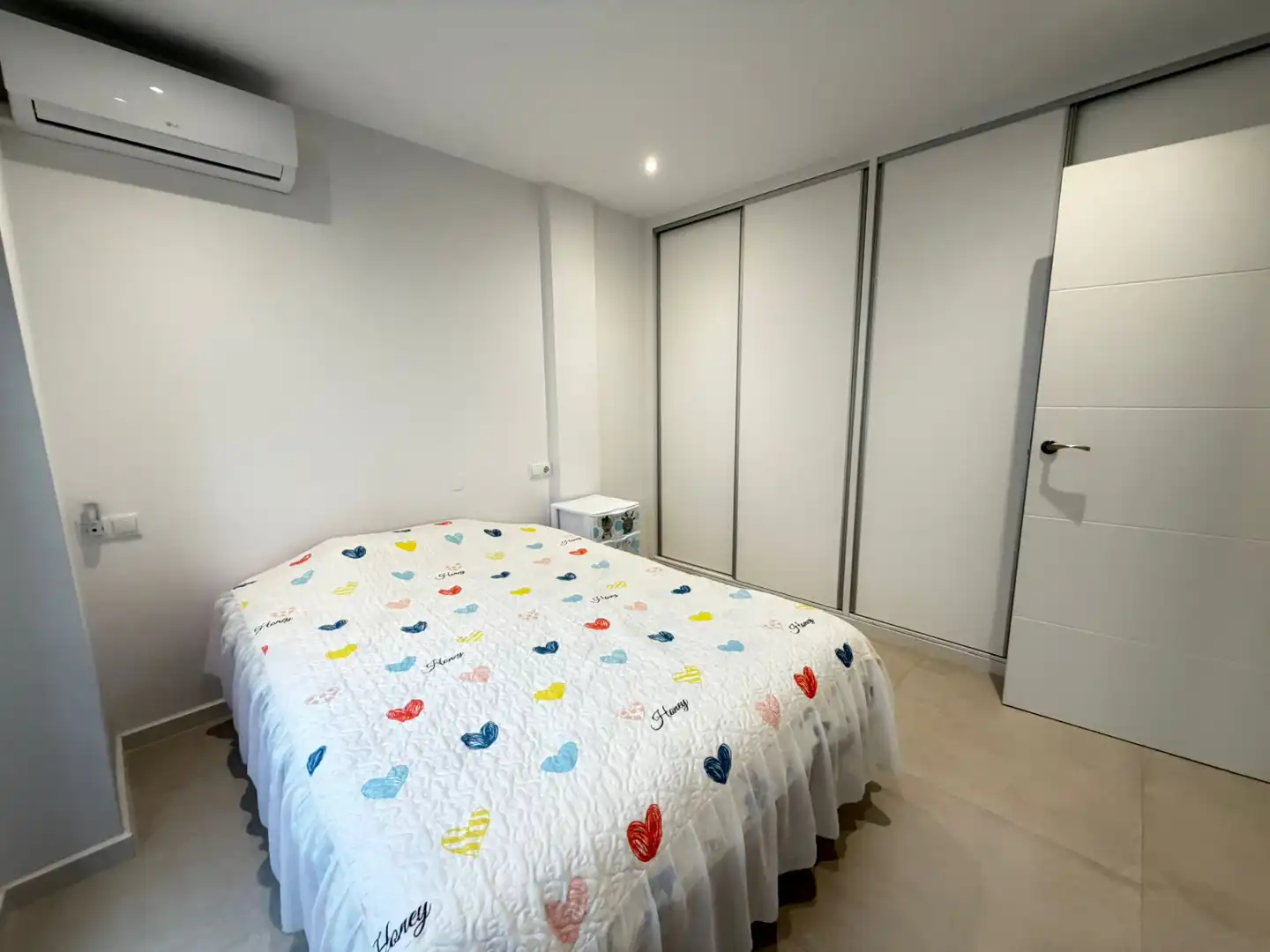 Habitación de Casa o chalet en venta en San Pedro del Pinatar con Aire acondicionado, Calefacción y Amueblado