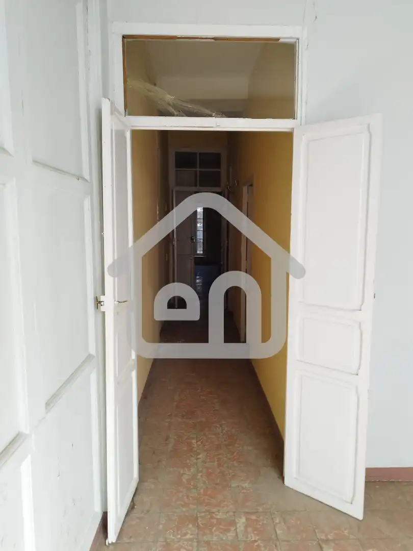 Piso en venta en Requena con Balcón