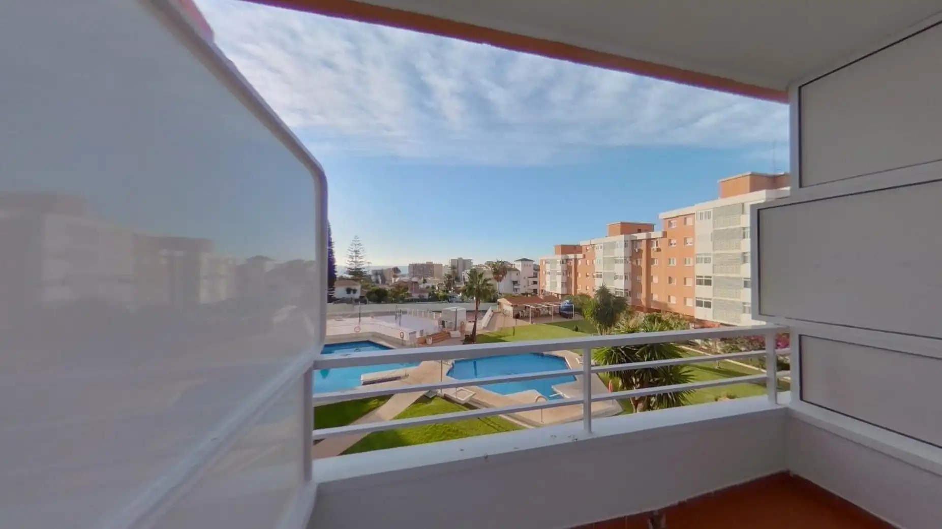 Habitación de Estudio en venta en Torremolinos con Piscina comunitaria